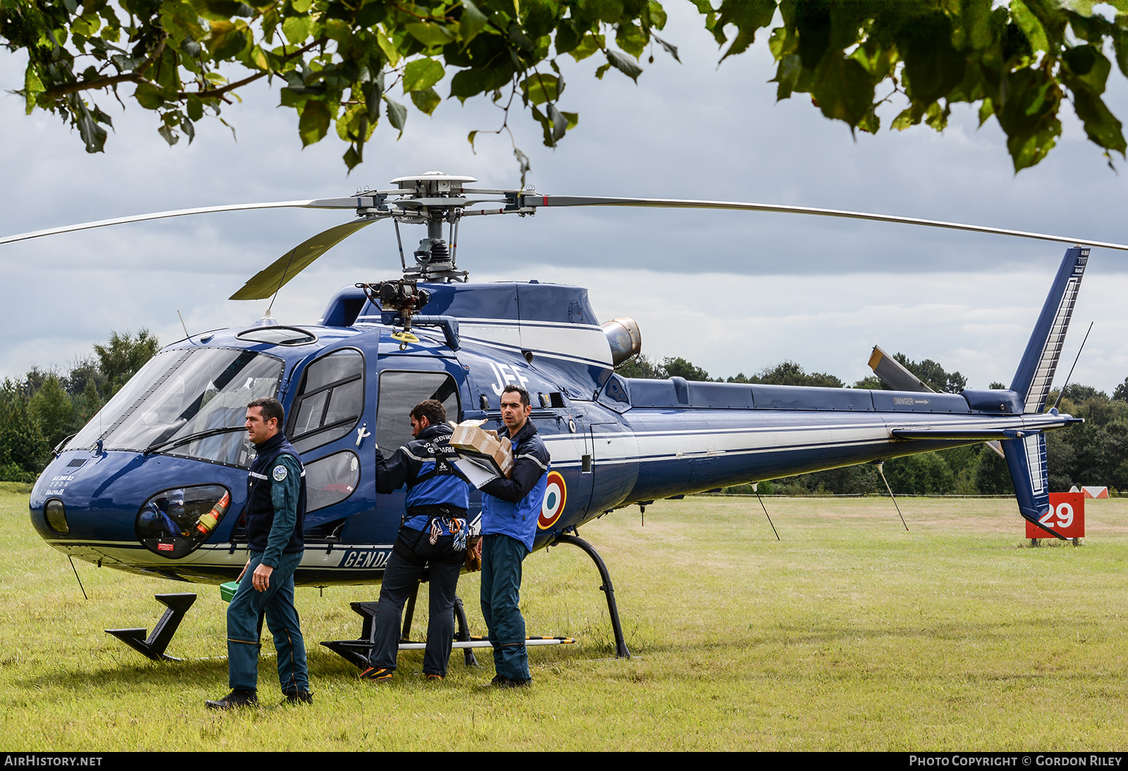Aircraft Photo of 2225 / F-MJEF | Aerospatiale AS-350B-1 Ecureuil | France - Gendarmerie | AirHistory.net #786898