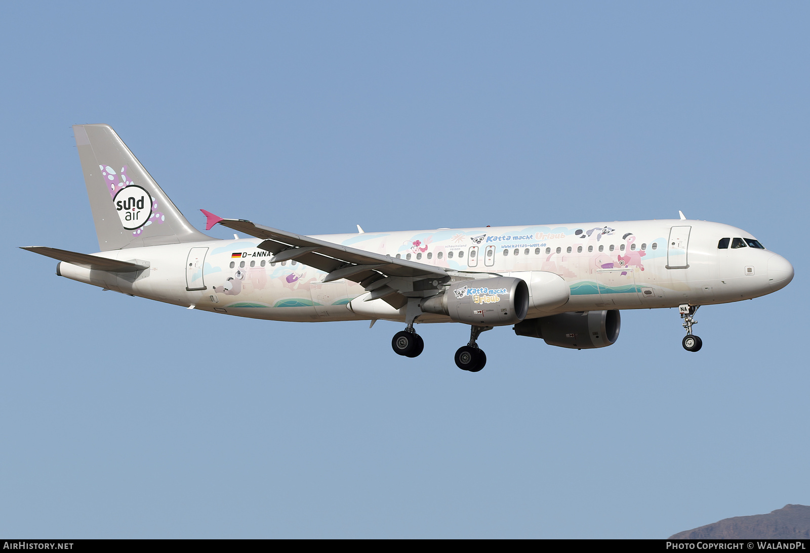 Aircraft Photo of D-ANNA | Airbus A320-214 | Sundair | AirHistory.net #787004