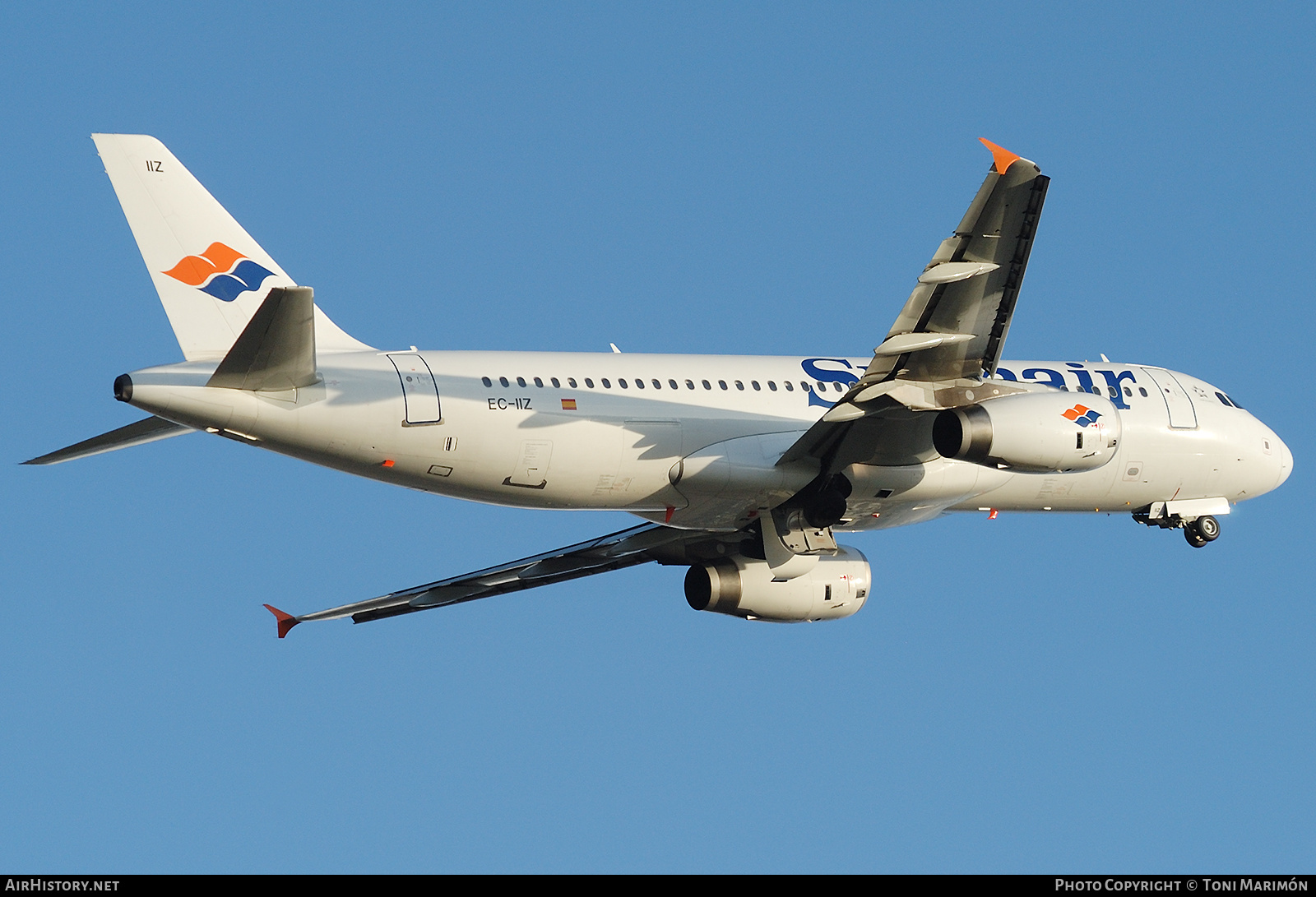 Aircraft Photo of EC-IIZ | Airbus A320-232 | Spanair | AirHistory.net #787021