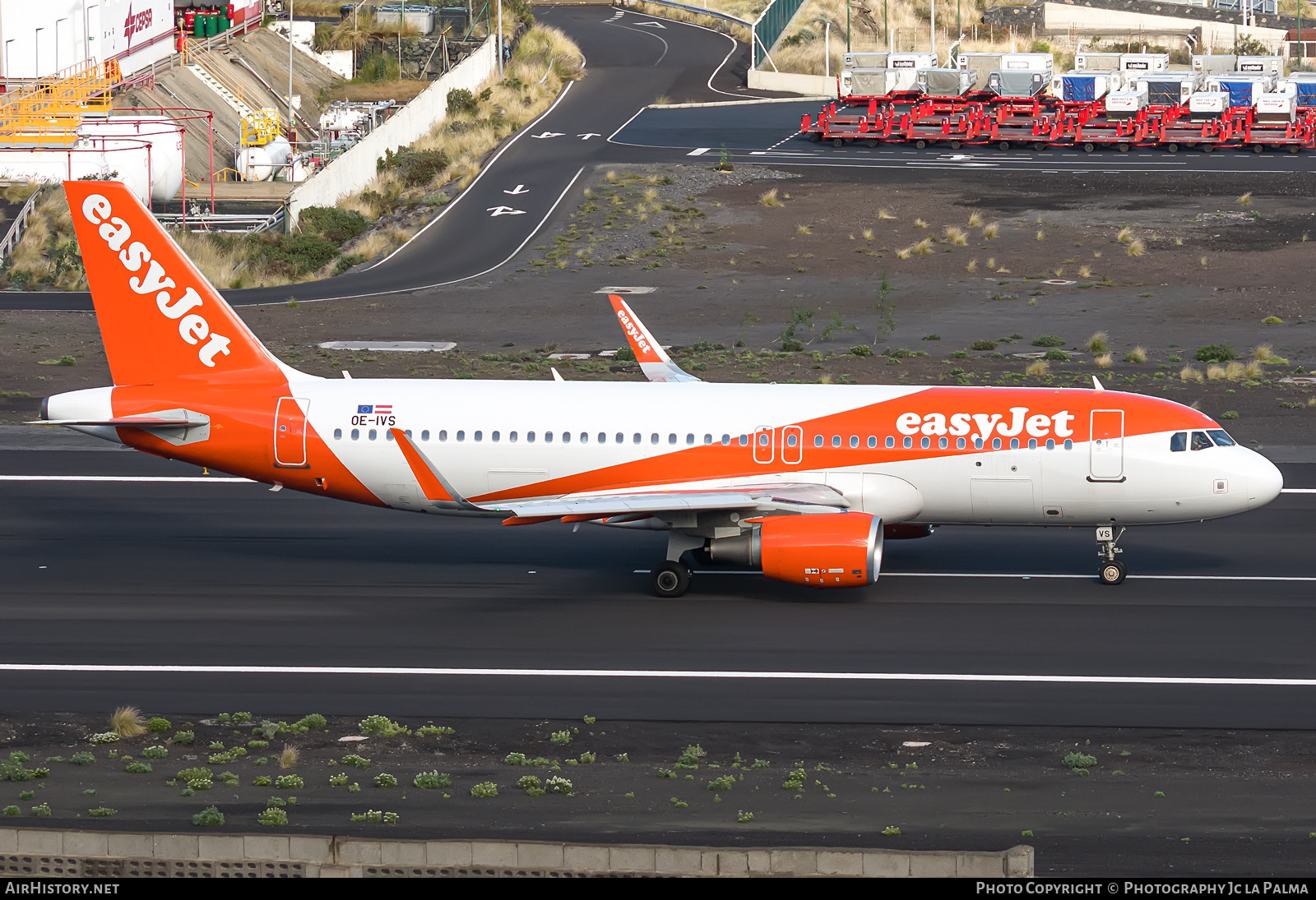 Aircraft Photo of OE-IVS | Airbus A320-214 | EasyJet | AirHistory.net #787093