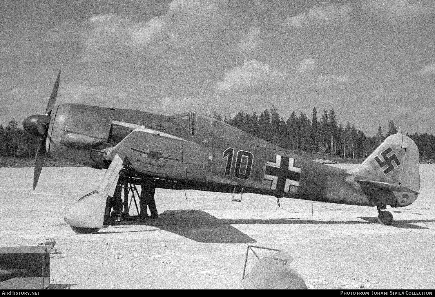 Aircraft Photo of 10 black | Focke-Wulf Fw-190F-8 | Germany - Air Force | AirHistory.net #787144