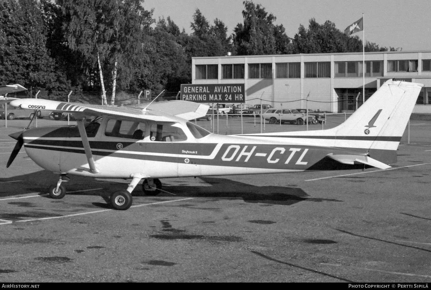 Aircraft Photo of OH-CTL | Cessna 172M Skyhawk II | AirHistory.net #787233