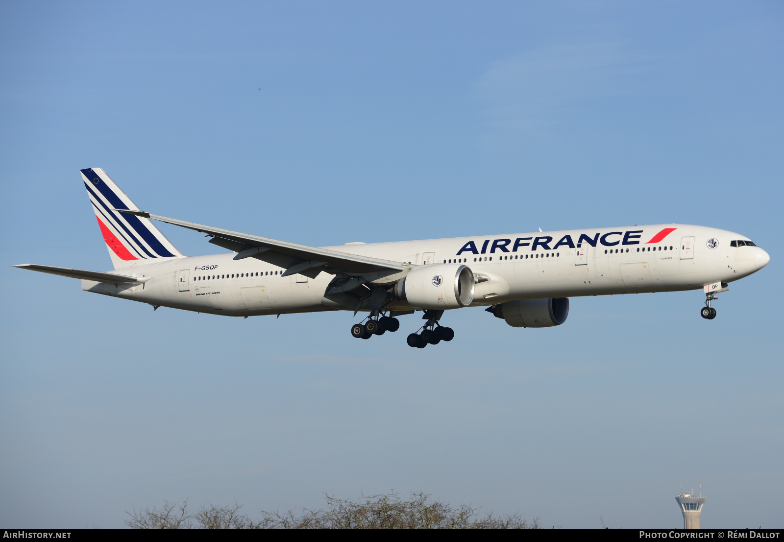 Aircraft Photo of F-GSQP | Boeing 777-328/ER | Air France | AirHistory.net #787277