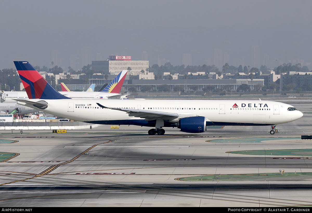 Aircraft Photo of N409DX | Airbus A330-941N | Delta Air Lines | AirHistory.net #787337