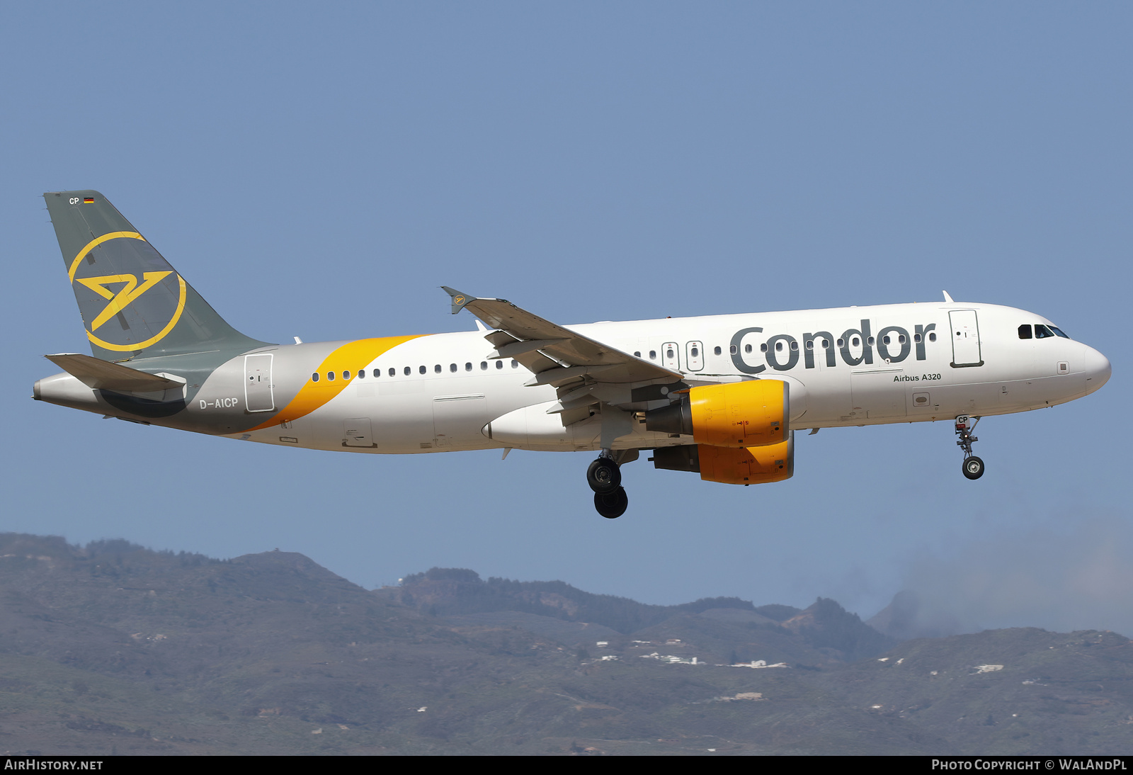 Aircraft Photo of D-AICP | Airbus A320-214 | Condor Flugdienst | AirHistory.net #787418