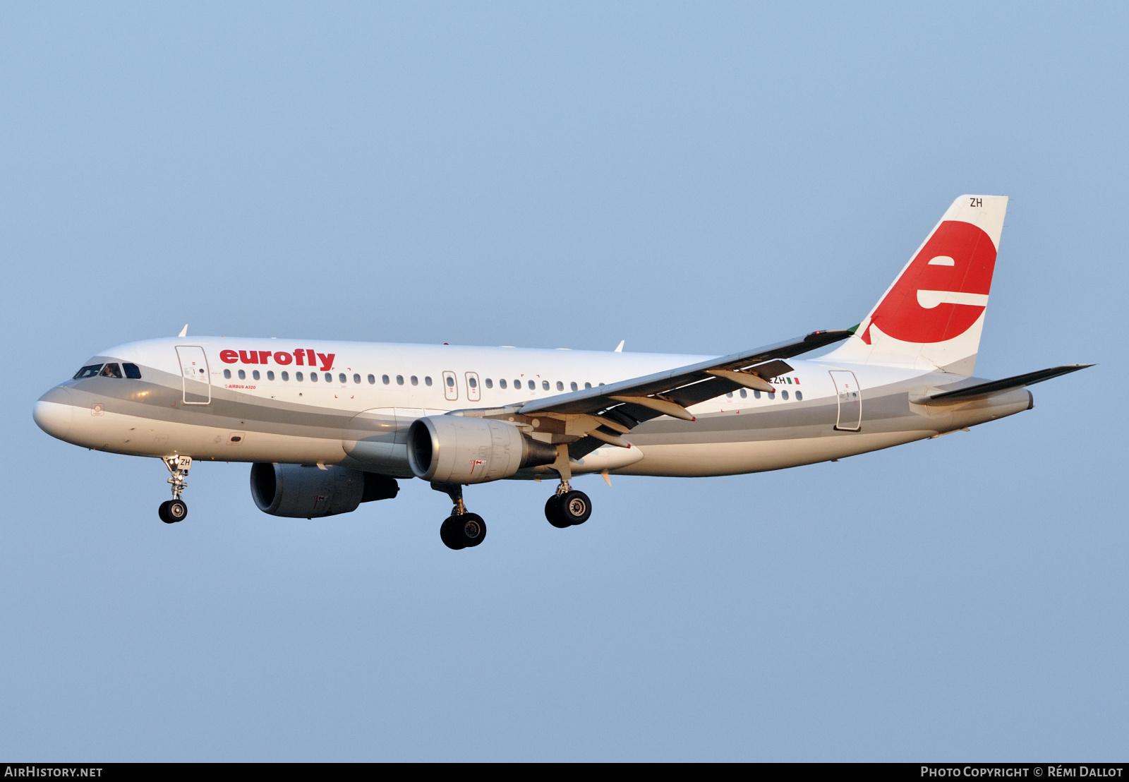 Aircraft Photo of I-EEZH | Airbus A320-214 | Eurofly | AirHistory.net #787509