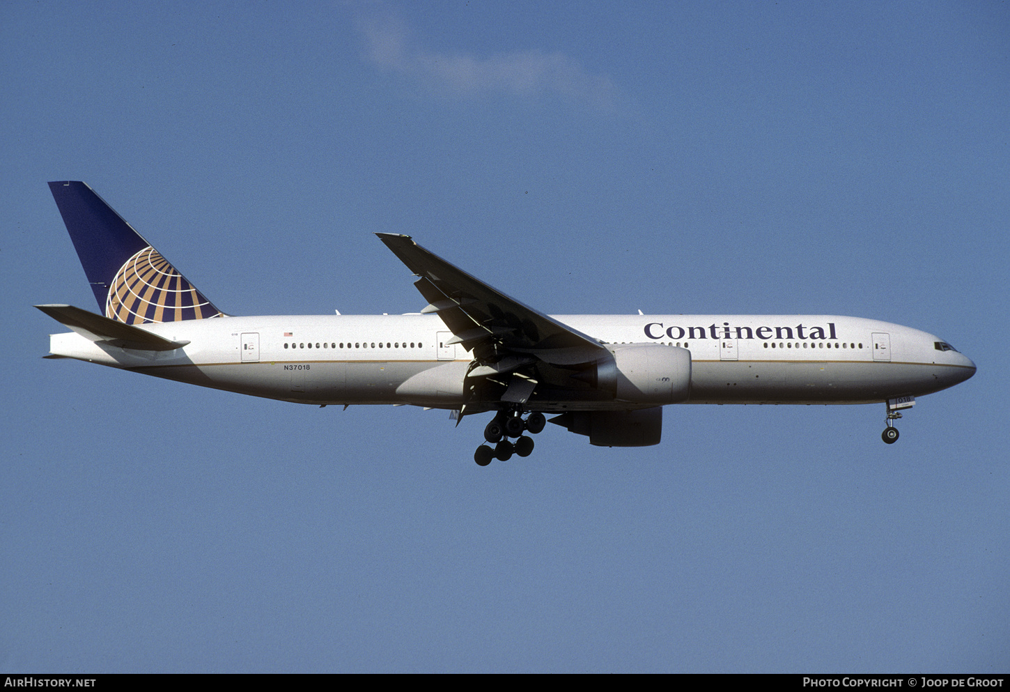 Aircraft Photo of N37018 | Boeing 777-224/ER | Continental Airlines | AirHistory.net #788071