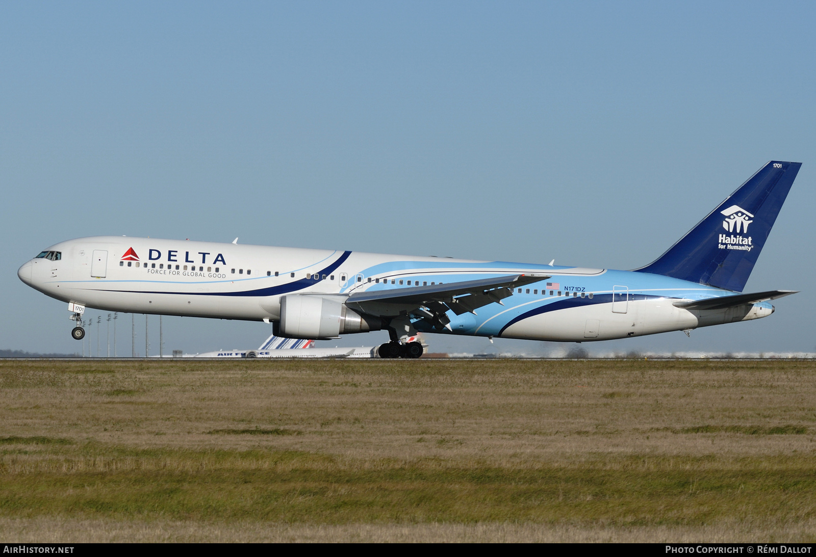Aircraft Photo of N171DZ | Boeing 767-332/ER | Delta Air Lines | AirHistory.net #788131