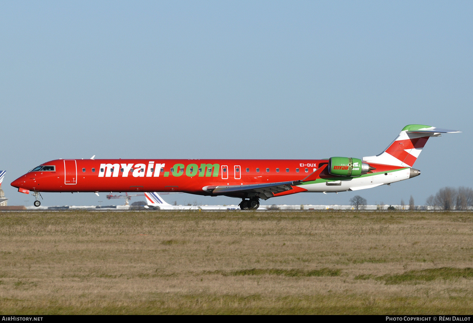 Aircraft Photo of EI-DUX | Bombardier CRJ-900ER (CL-600-2D24) | Myair | AirHistory.net #788134