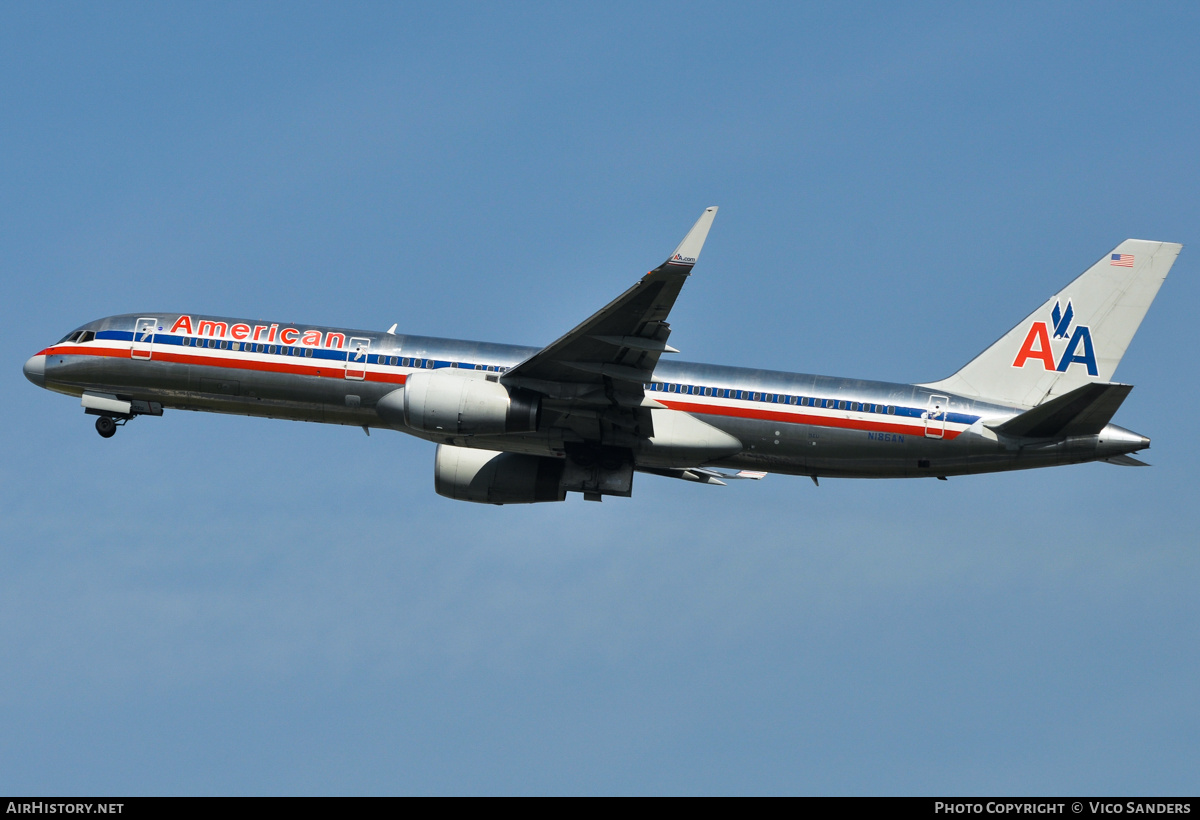 Aircraft Photo of N186AN | Boeing 757-223 | American Airlines | AirHistory.net #788139