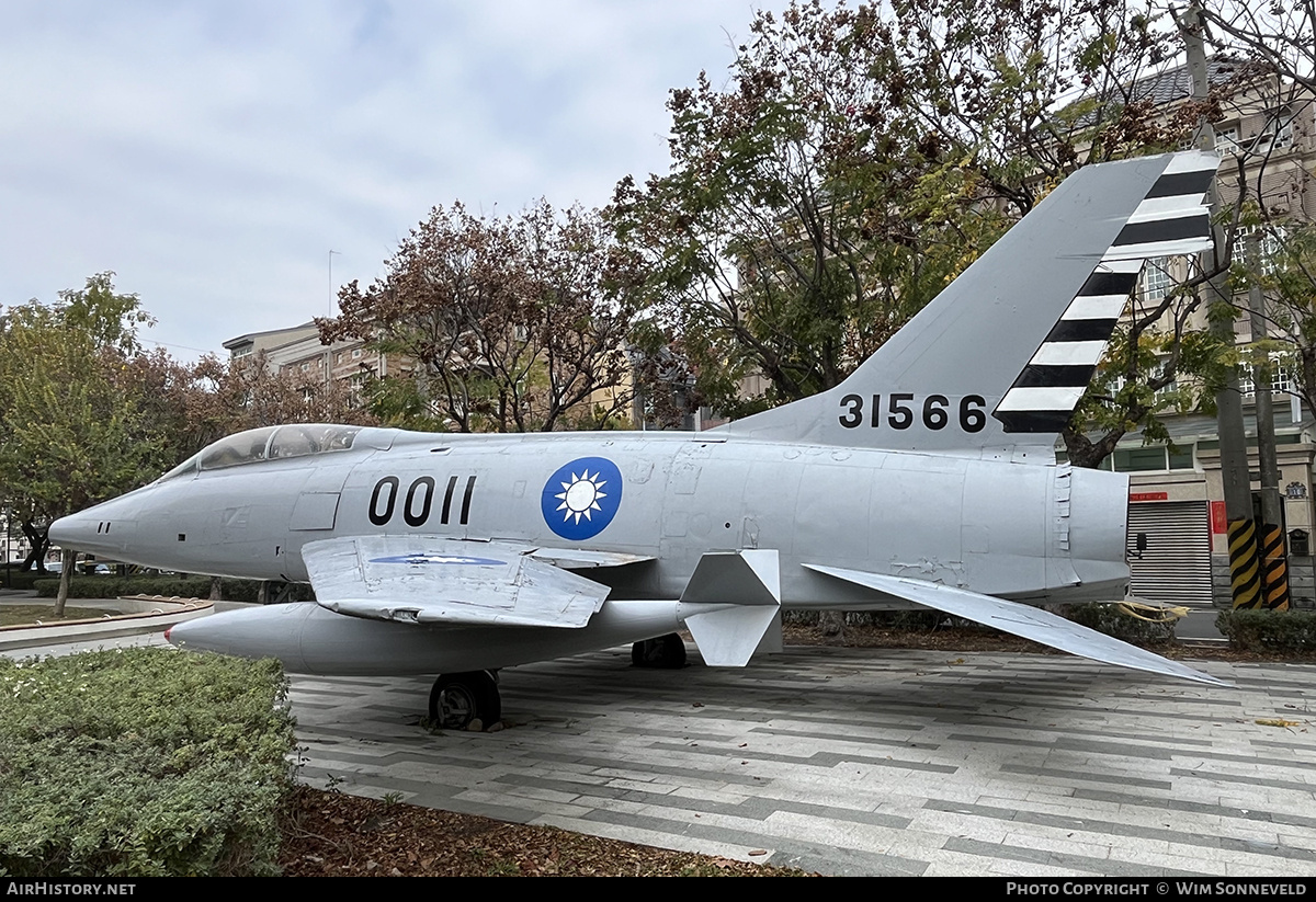 Aircraft Photo of 0011 / 31566 | North American F-100F Super Sabre | Taiwan - Air Force | AirHistory.net #788207