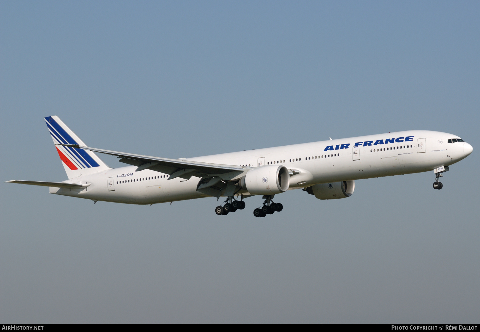 Aircraft Photo of F-GSQM | Boeing 777-328/ER | Air France | AirHistory.net #788430
