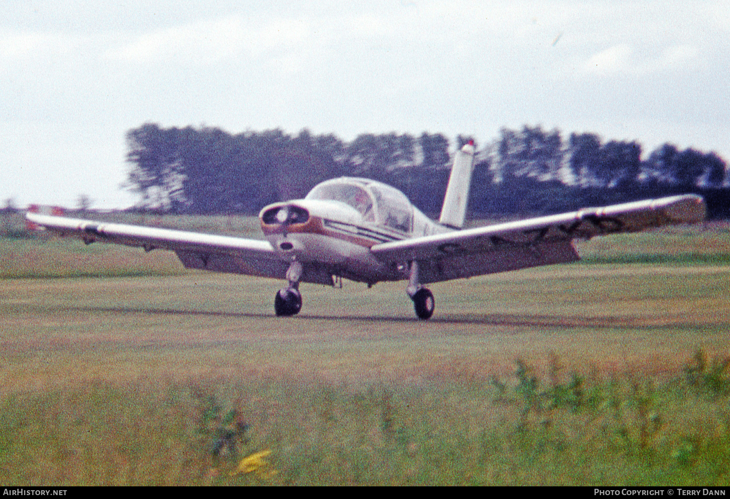 Aircraft Photo of G-AZKD | Socata MS-880B Rallye Club | AirHistory.net #788462