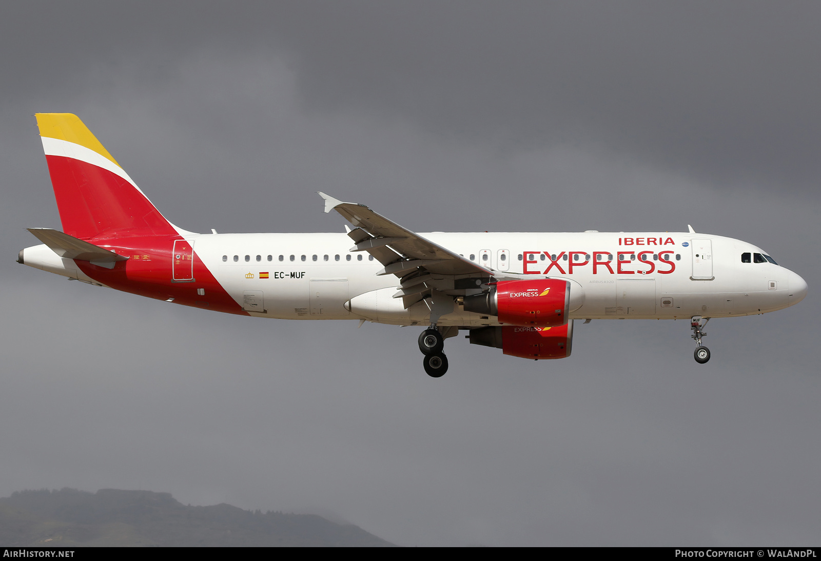 Aircraft Photo of EC-MUF | Airbus A320-214 | Iberia Express | AirHistory.net #788468