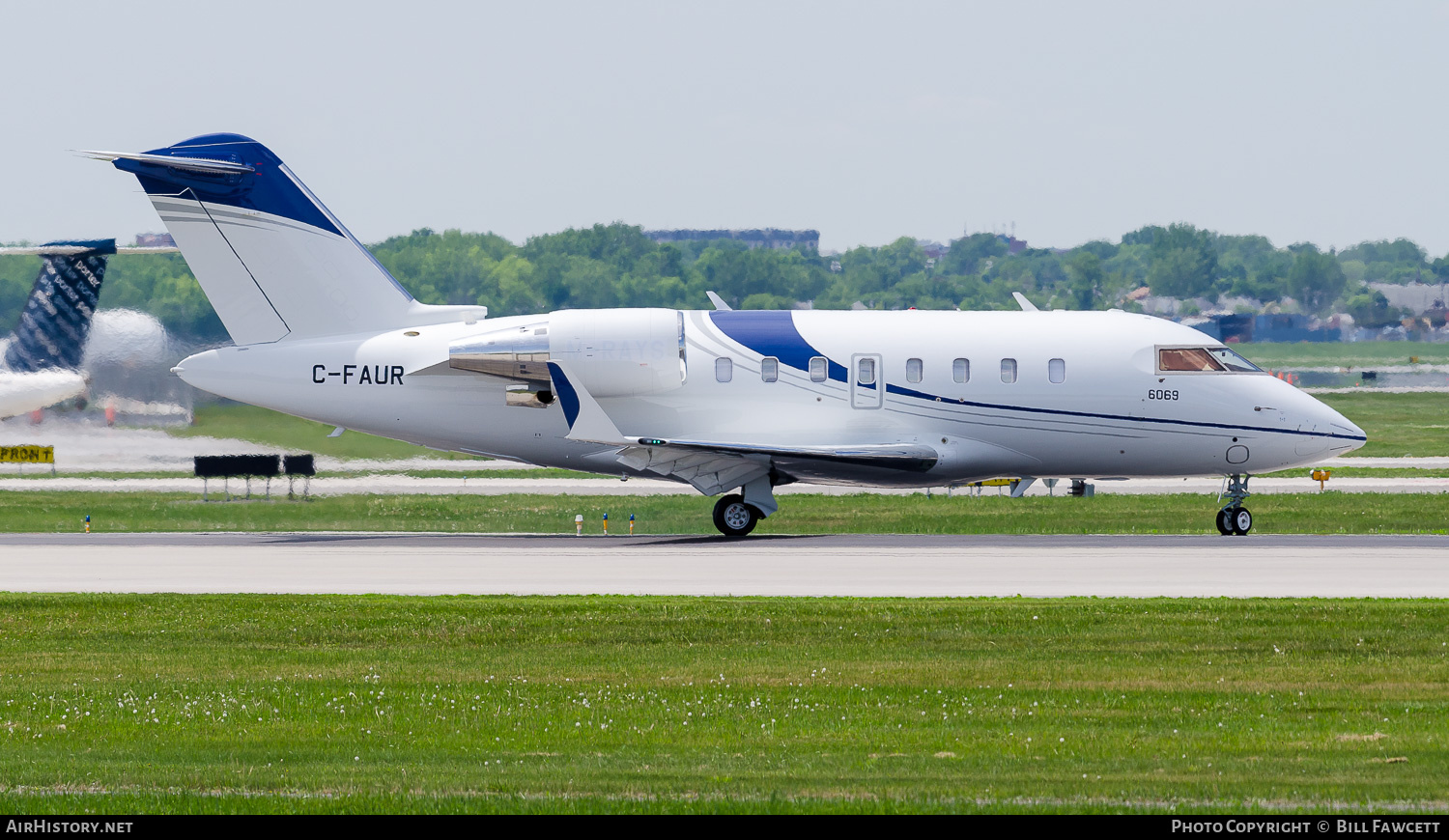 Aircraft Photo of C-FAUR | Bombardier Challenger 650 (CL-600-2B16) | AirHistory.net #788476