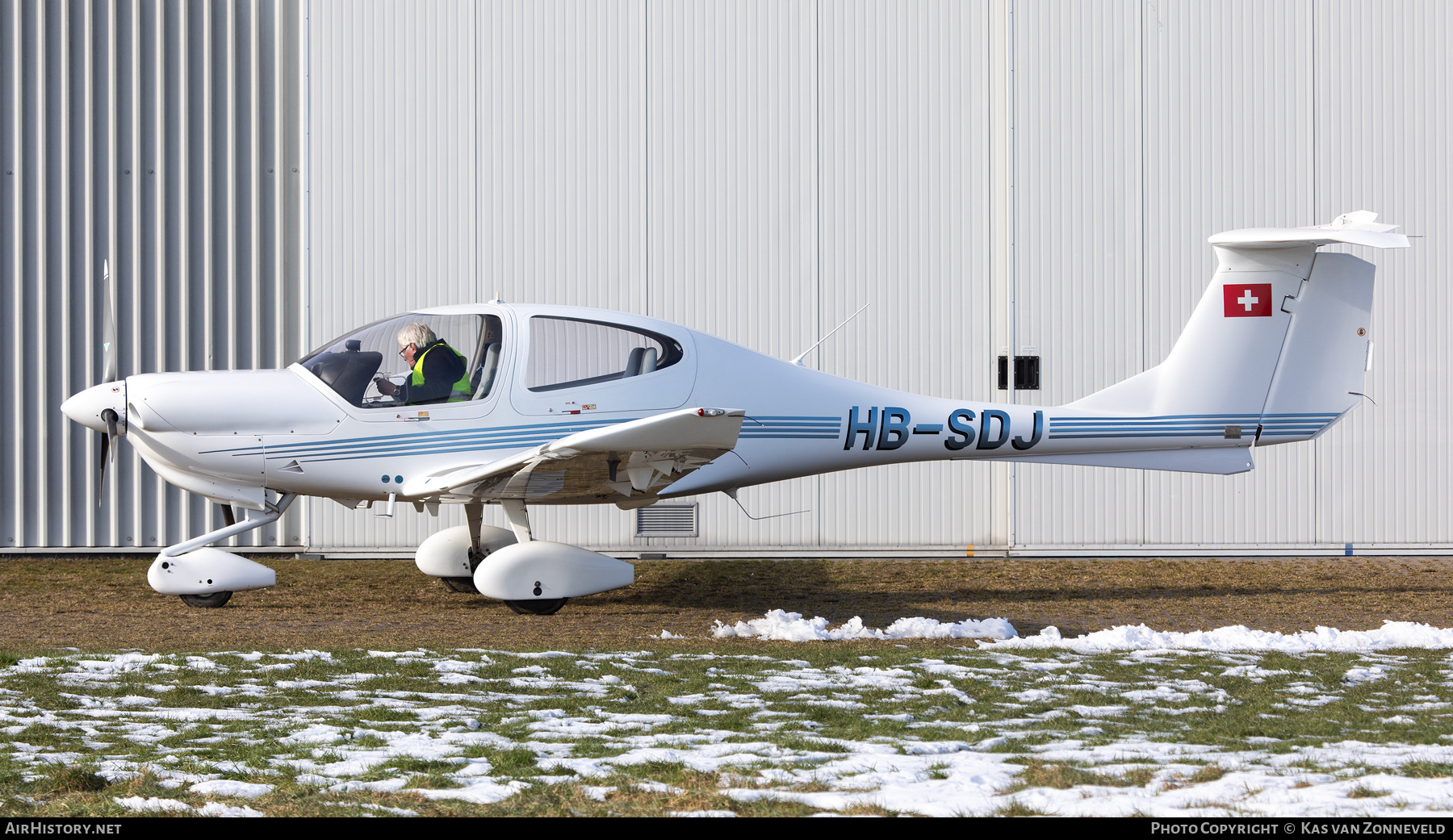 Aircraft Photo of HB-SDJ | Diamond DA40 Diamond Star | AirHistory.net #788574