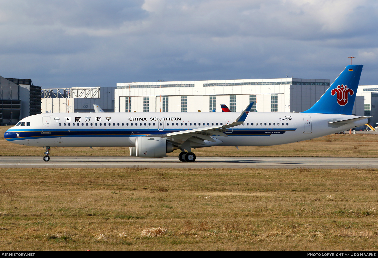 Aircraft Photo of D-AZWK / B-32L1 | Airbus A321-251NX | China Southern Airlines | AirHistory.net #788592