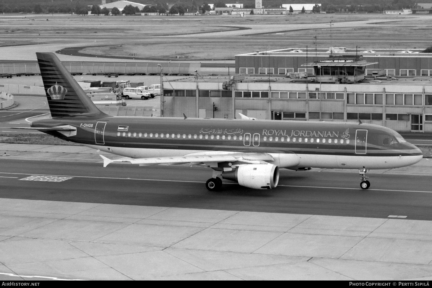 Aircraft Photo of F-OHGB | Airbus A320-212 | Royal Jordanian Airlines | AirHistory.net #788634