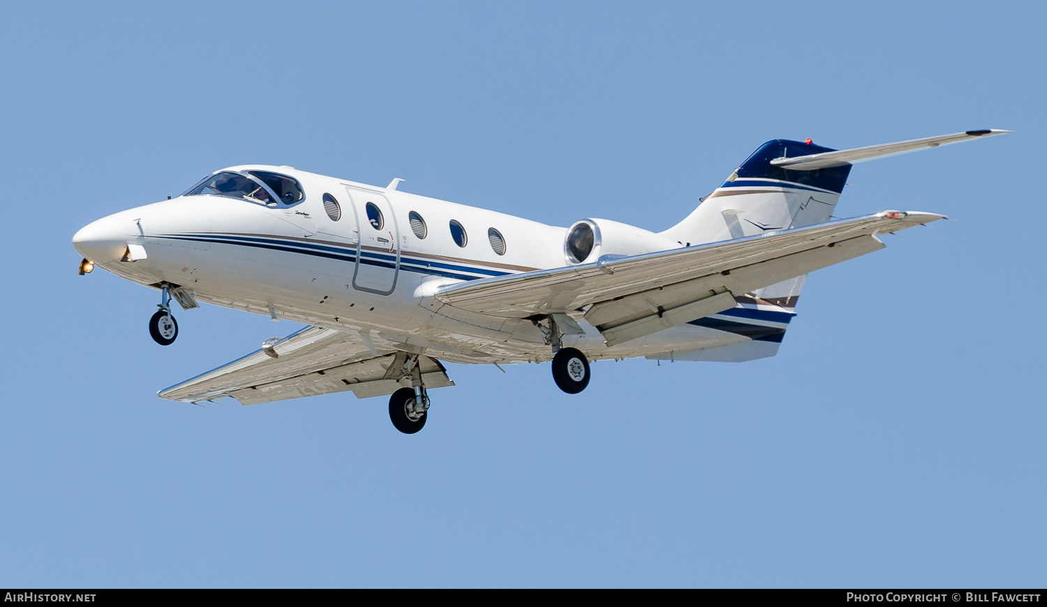 Aircraft Photo of N460TM | Raytheon Hawker 400XP | AirHistory.net #788647