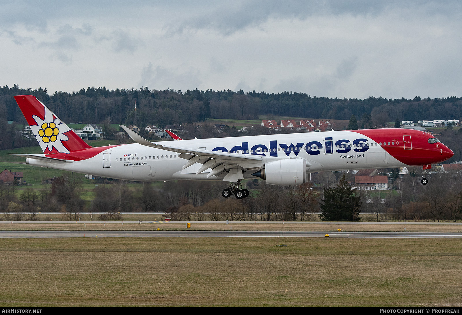 Aircraft Photo of HB-IHF | Airbus A350-941 | Edelweiss Air | AirHistory.net #788659