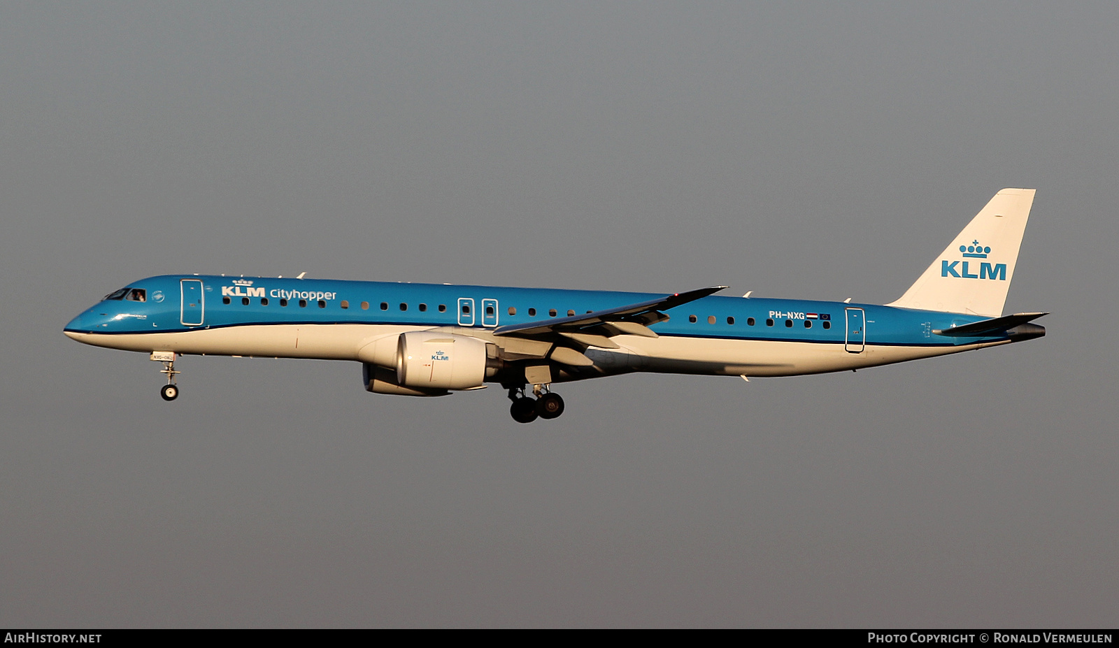 Aircraft Photo of PH-NXG | Embraer 195-E2 (ERJ-190-400) | KLM Cityhopper | AirHistory.net #788660