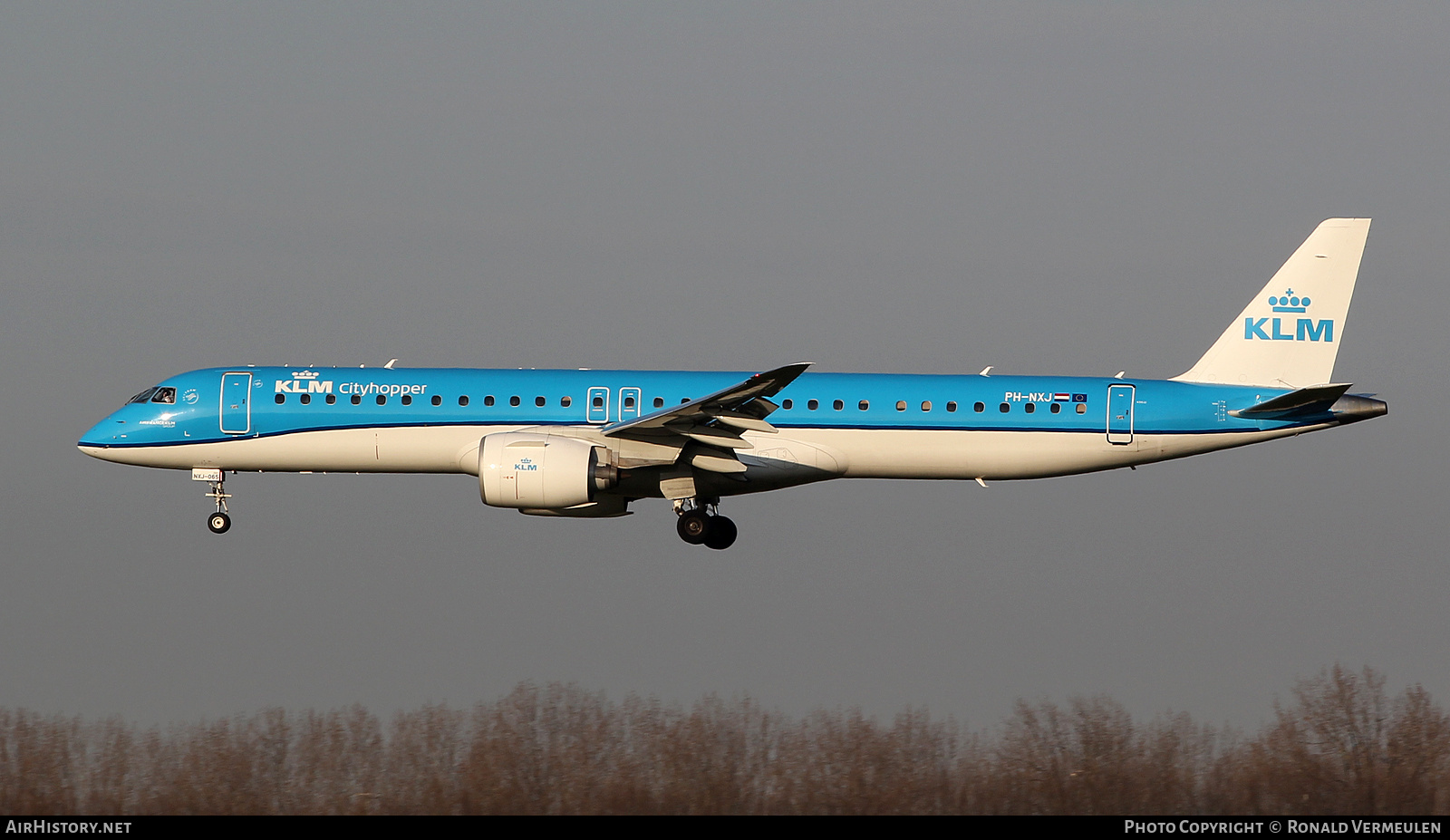 Aircraft Photo of PH-NXJ | Embraer 195-E2 (ERJ-190-400) | KLM Cityhopper | AirHistory.net #788754