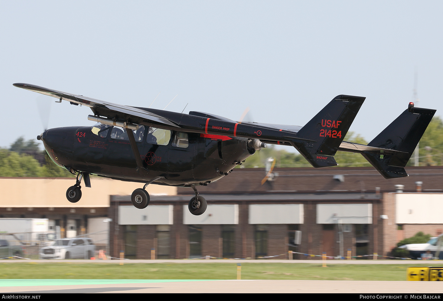 Aircraft Photo of N424AF / 21424 | Cessna O-2A Super Skymaster | USA - Air Force | AirHistory.net #788765