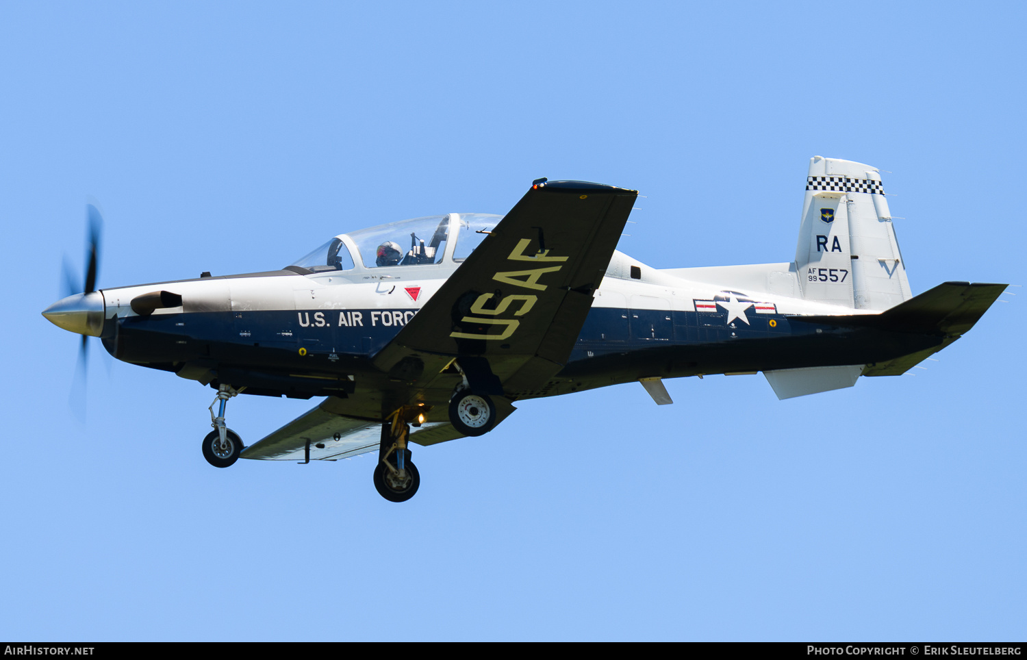Aircraft Photo of 99-3557 / AF99-557 | Raytheon T-6A Texan II | USA - Air Force | AirHistory.net #788840