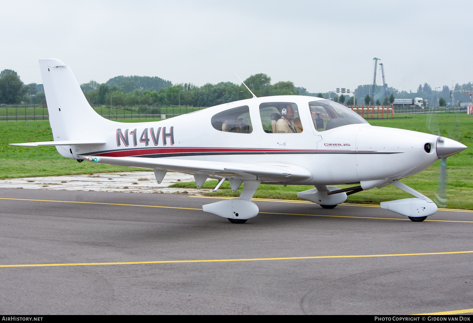 Aircraft Photo of N14VH | Cirrus SR-20 G1 | AirHistory.net #788900