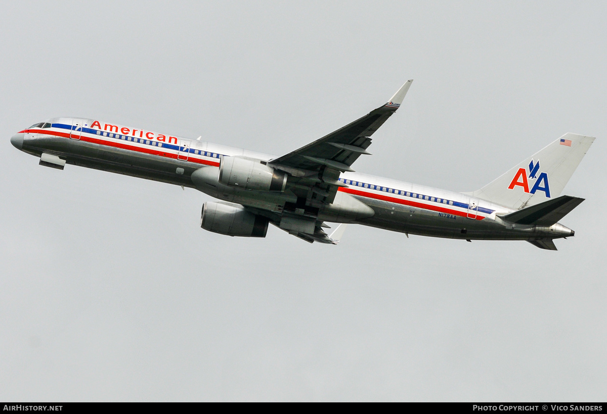 Aircraft Photo of N178AA | Boeing 757-223 | American Airlines | AirHistory.net #788932