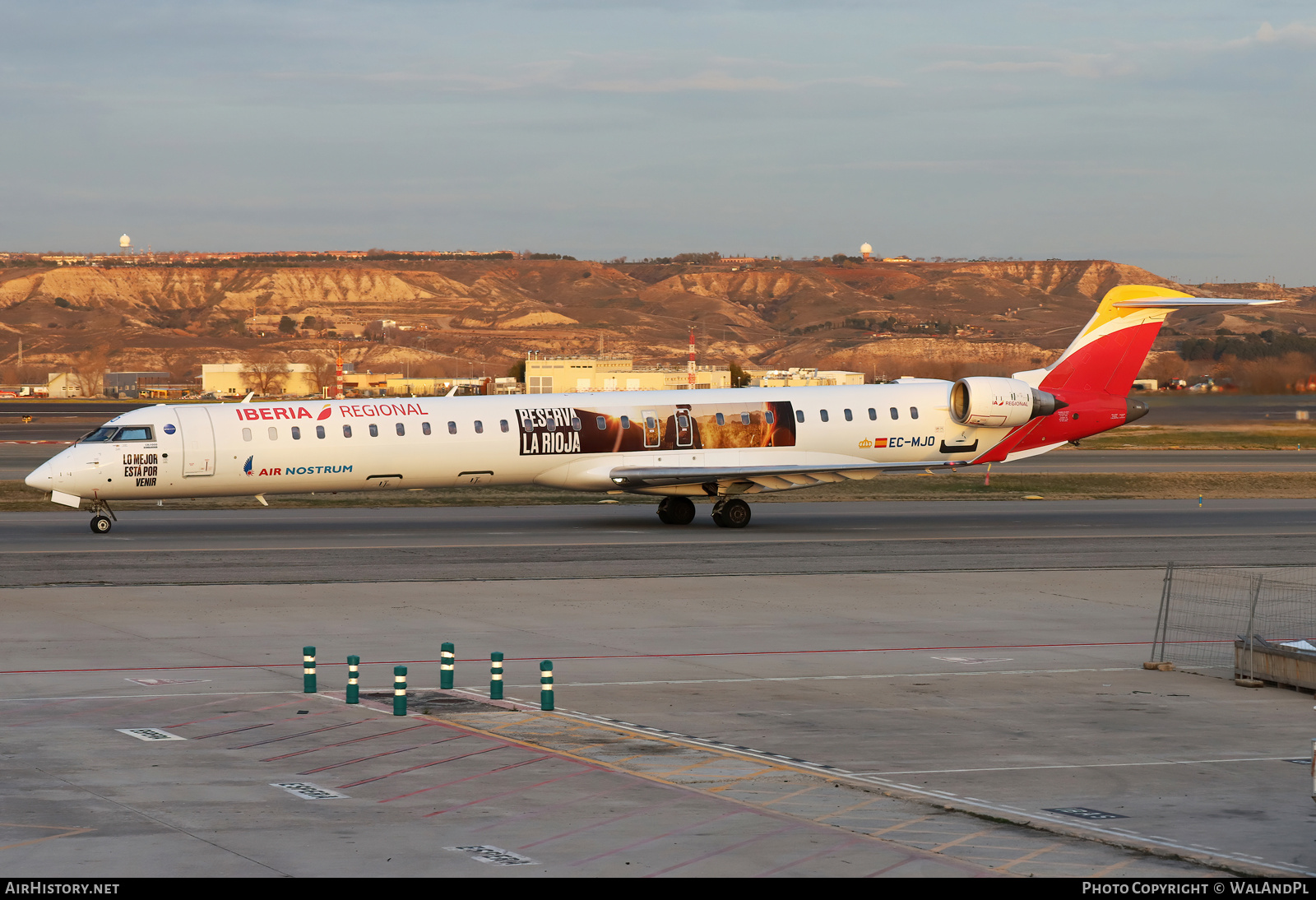 Aircraft Photo of EC-MJO | Bombardier CRJ-1000 (CL-600-2E25) | Iberia Regional | AirHistory.net #789095