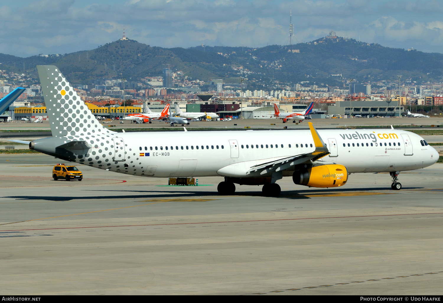 Aircraft Photo of EC-MQB | Airbus A321-231 | Vueling Airlines | AirHistory.net #789102
