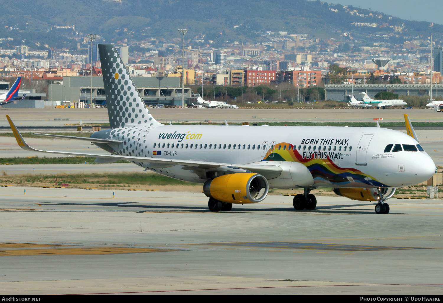 Aircraft Photo of EC-LVS | Airbus A320-232 | Vueling Airlines | AirHistory.net #789146