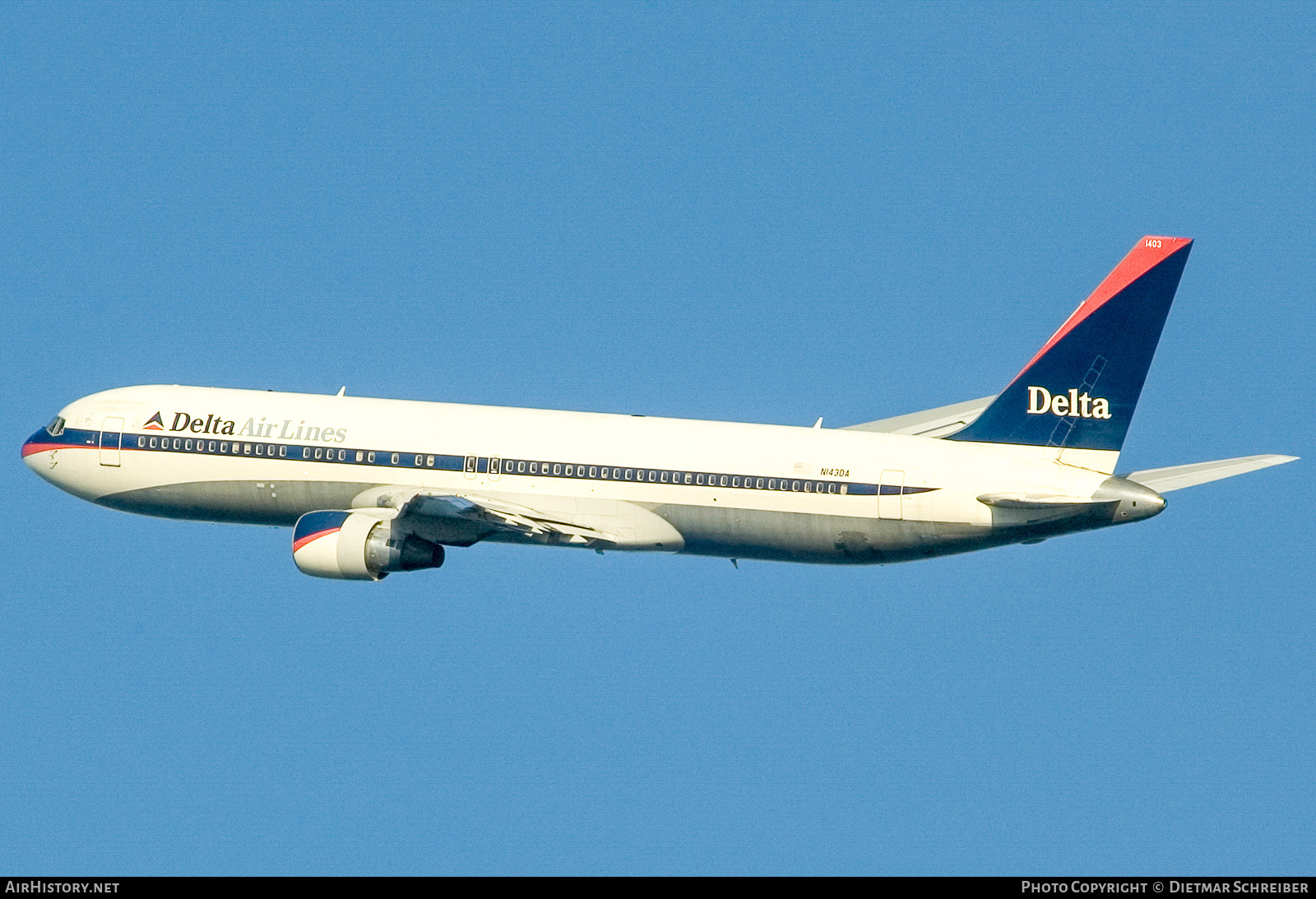 Aircraft Photo of N143DA | Boeing 767-332 | Delta Air Lines | AirHistory.net #789272