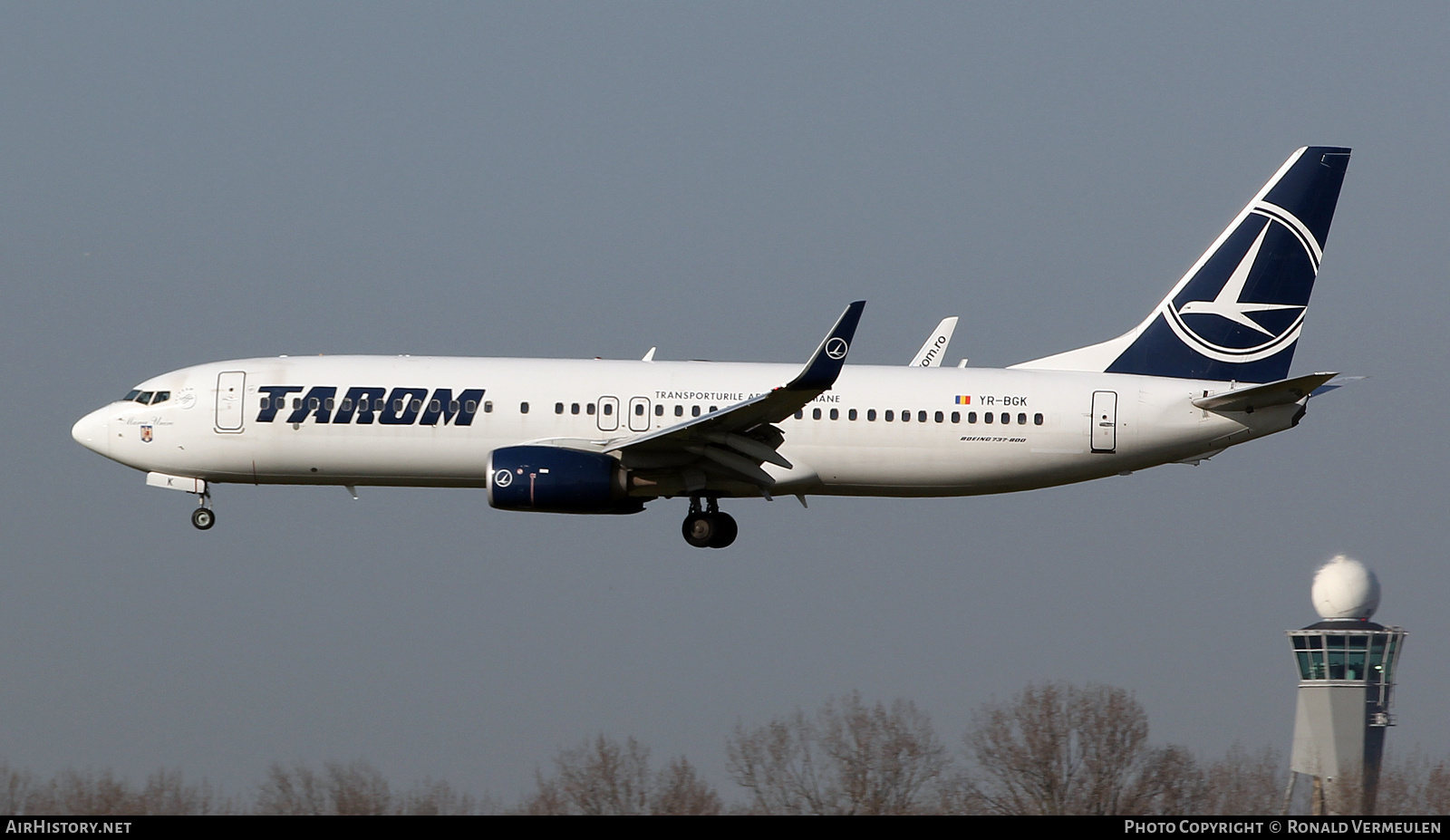 Aircraft Photo of YR-BGK | Boeing 737-800 | TAROM - Transporturile Aeriene Române | AirHistory.net #789325