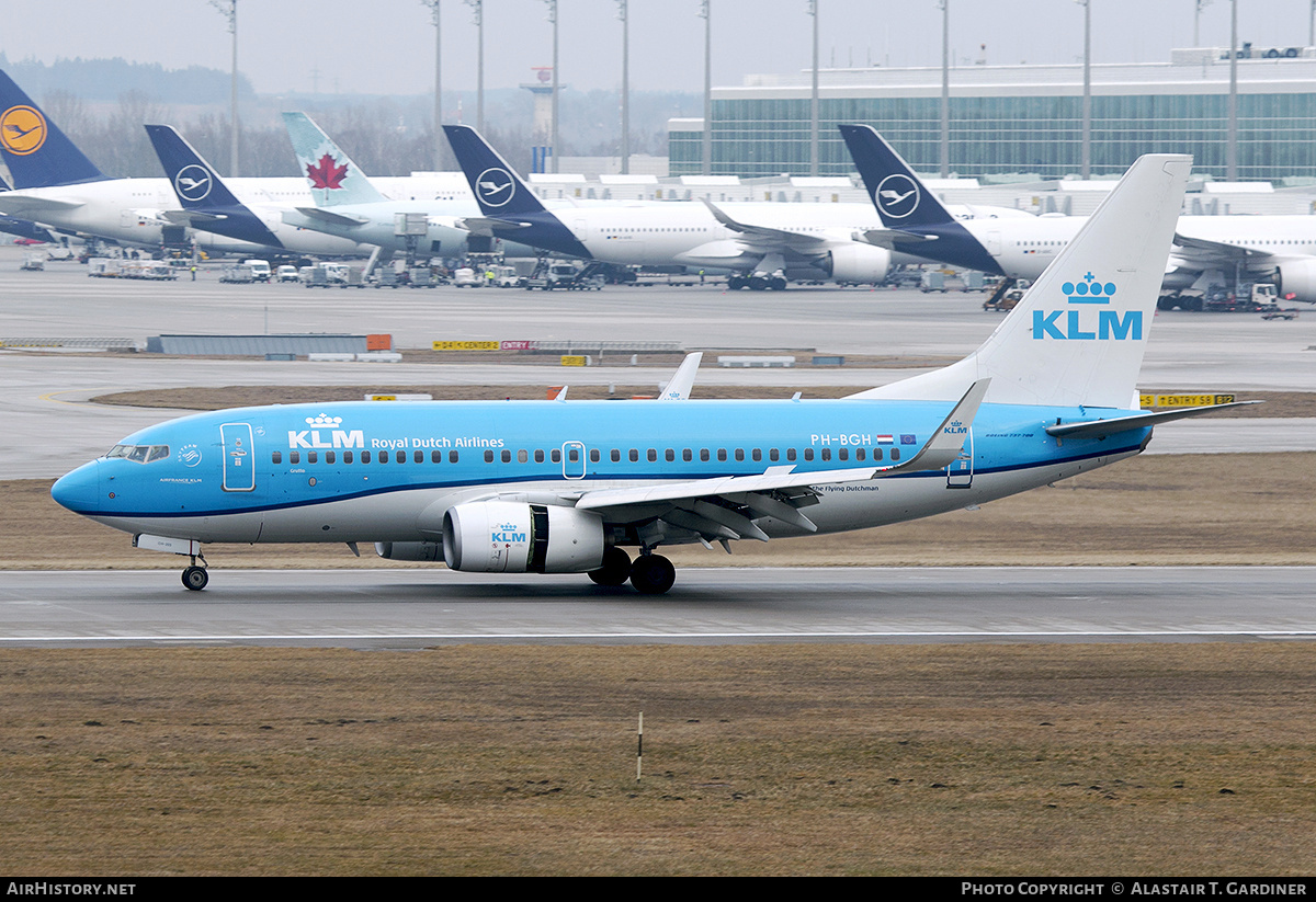 Aircraft Photo of PH-BGH | Boeing 737-7K2 | KLM - Royal Dutch Airlines | AirHistory.net #789357