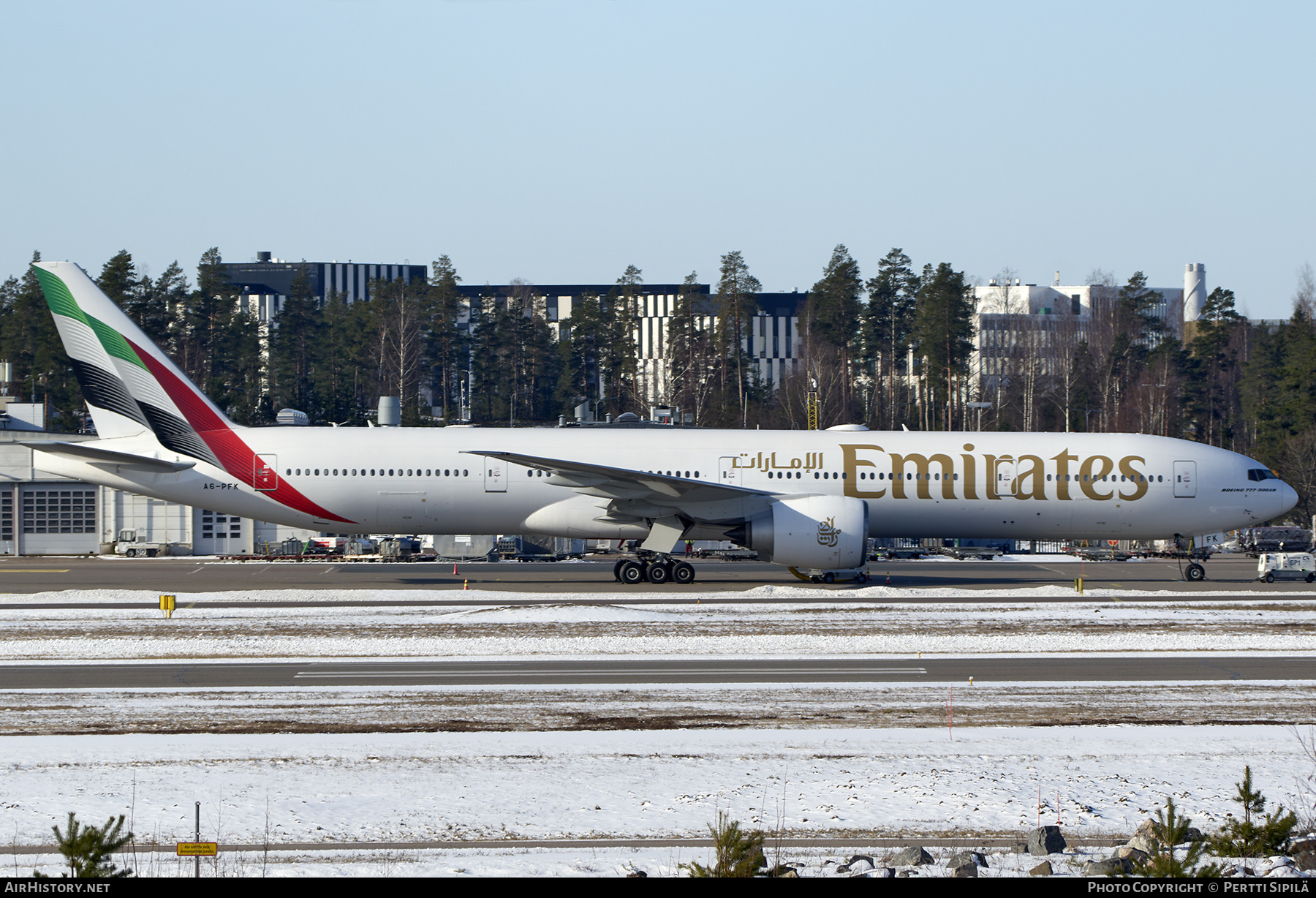Aircraft Photo of A6-PFK | Boeing 777-3F6/ER | Emirates | AirHistory.net #789426