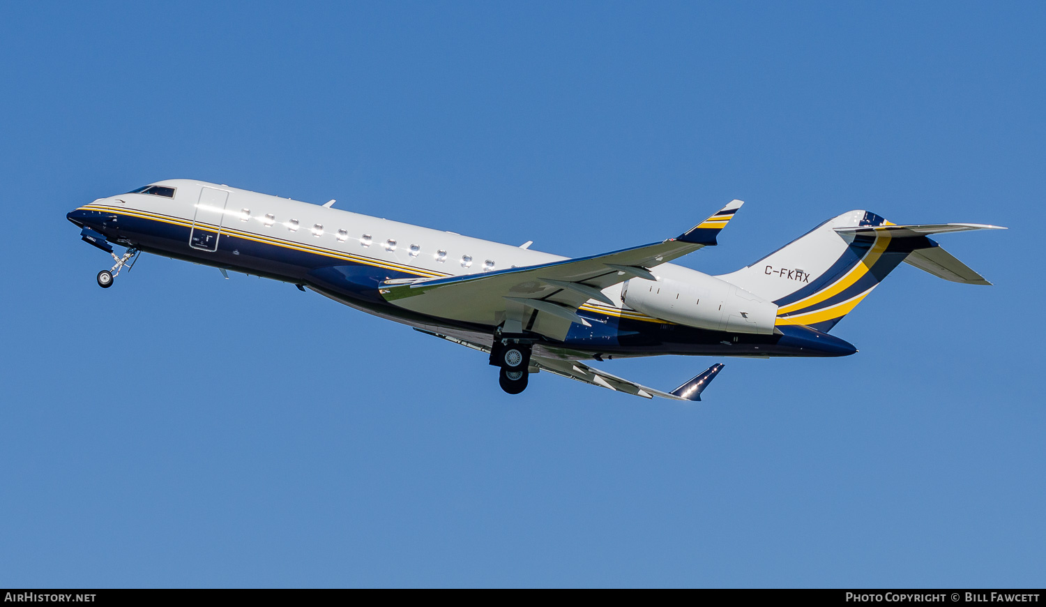 Aircraft Photo of C-FKRX | Bombardier Global 6000 (BD-700-1A10) | AirHistory.net #789512