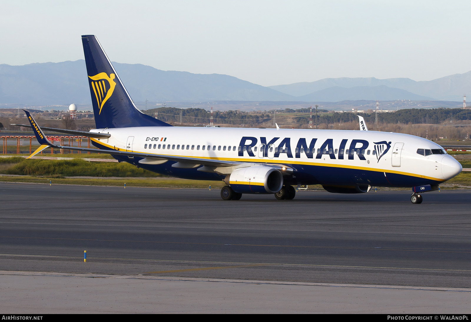 Aircraft Photo of EI-EMD | Boeing 737-8AS | Ryanair | AirHistory.net #789522