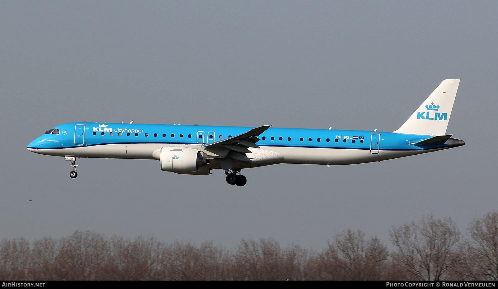 Aircraft Photo of PH-NXL | Embraer 195-E2 (ERJ-190-400) | KLM Cityhopper | AirHistory.net #789577