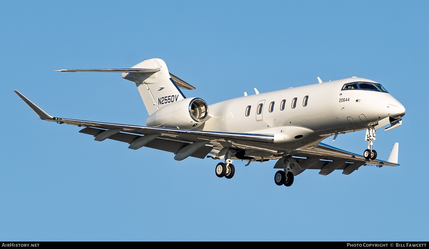 Aircraft Photo of N255DV | Bombardier Challenger 350 (BD-100-1A10) | AirHistory.net #789582