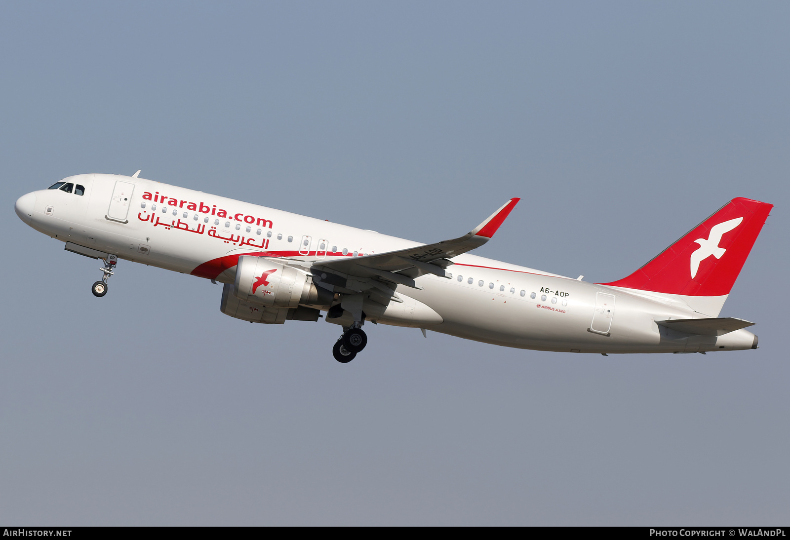 Aircraft Photo of A6-AOP | Airbus A320-214 | Air Arabia | AirHistory.net #789588