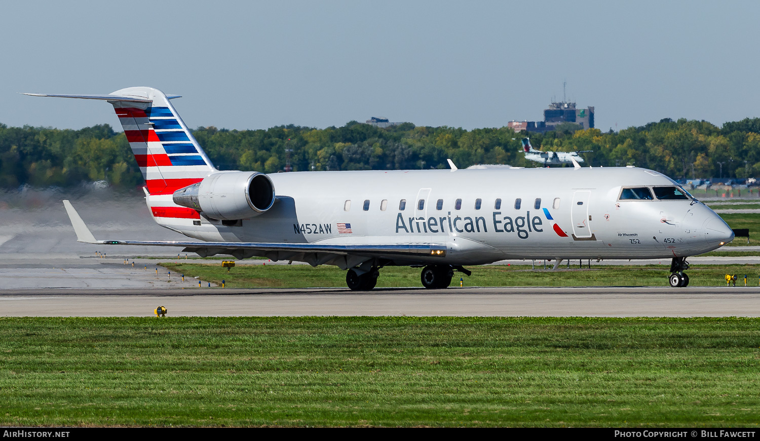Aircraft Photo of N452AW | Bombardier CRJ-200LR (CL-600-2B19) | American Eagle | AirHistory.net #789648