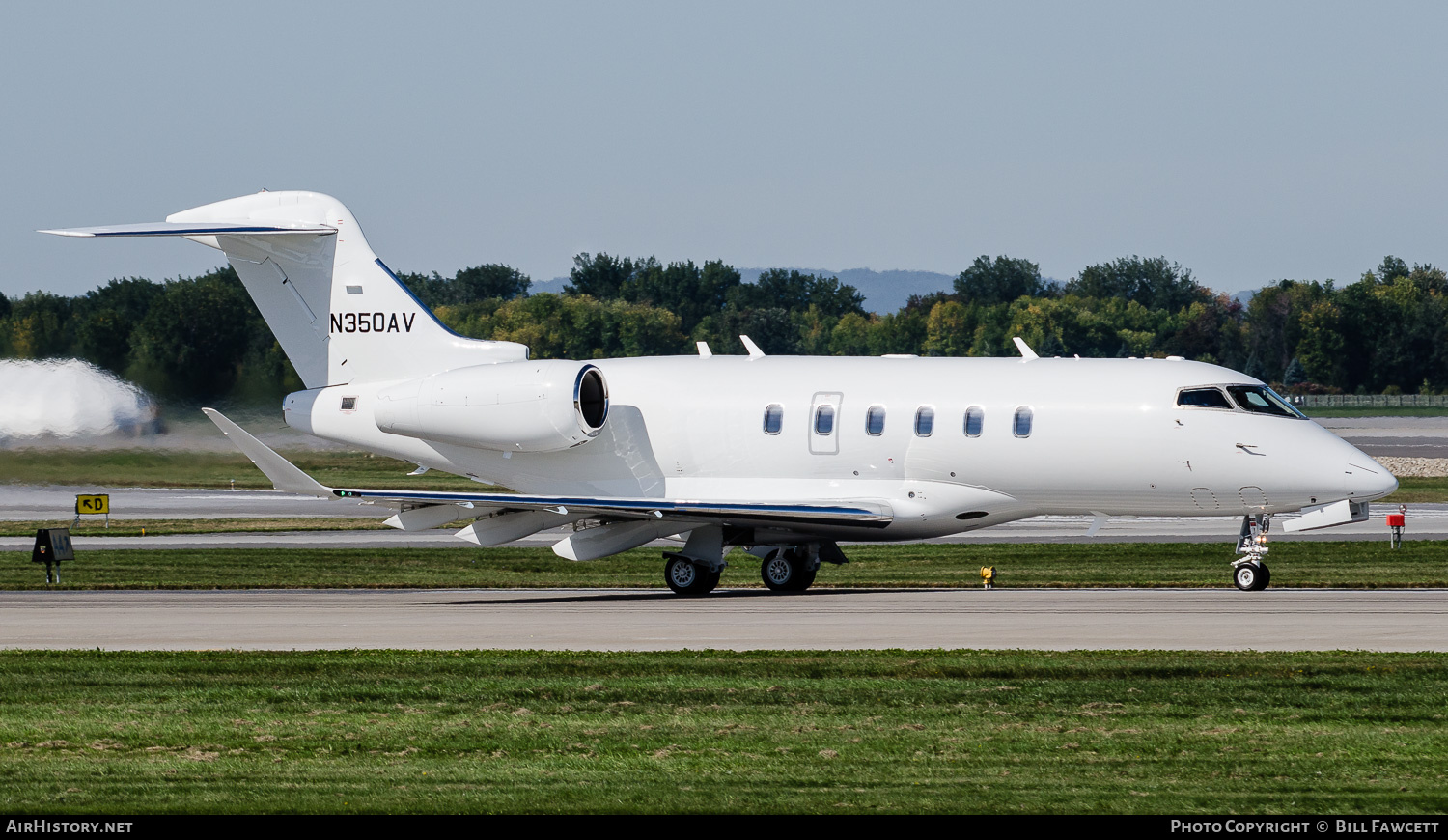 Aircraft Photo of N350AV | Bombardier Challenger 350 (BD-100-1A10) | AirHistory.net #789672