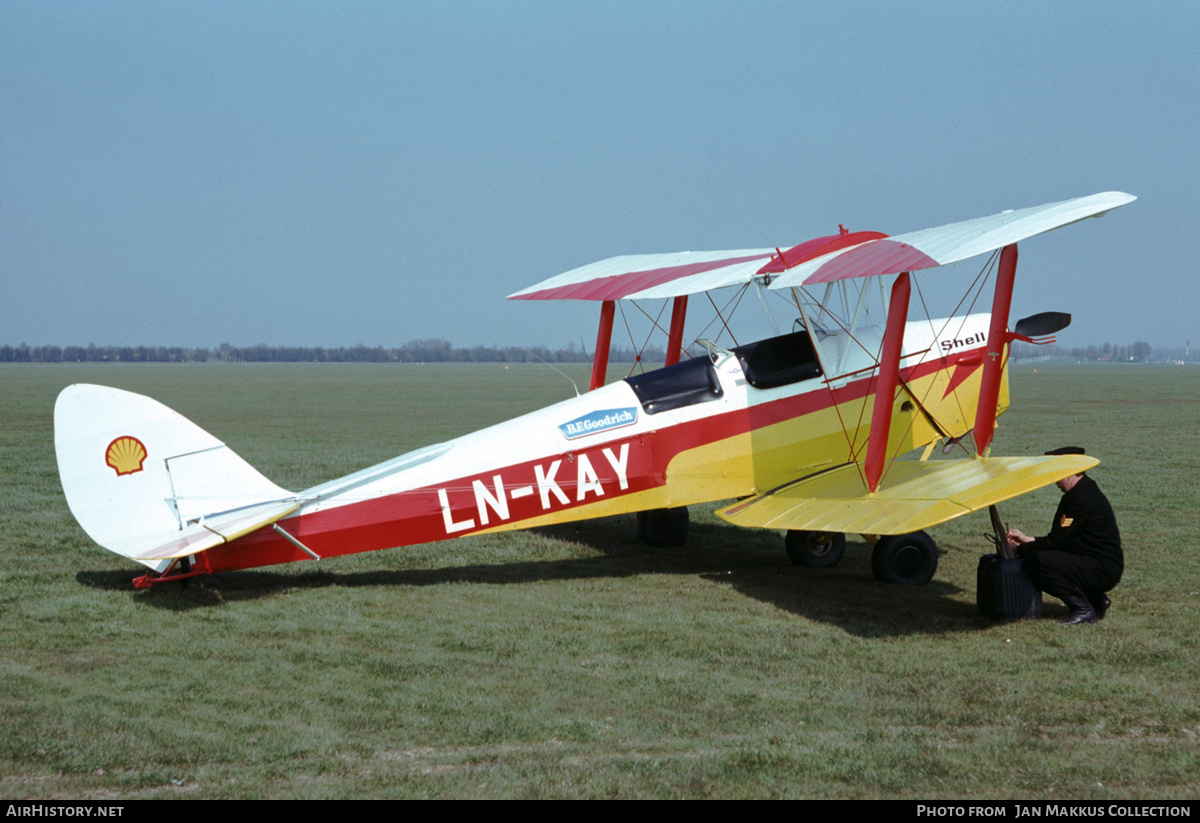 Aircraft Photo of LN-KAY | De Havilland D.H. 82A Tiger Moth | AirHistory.net #789700
