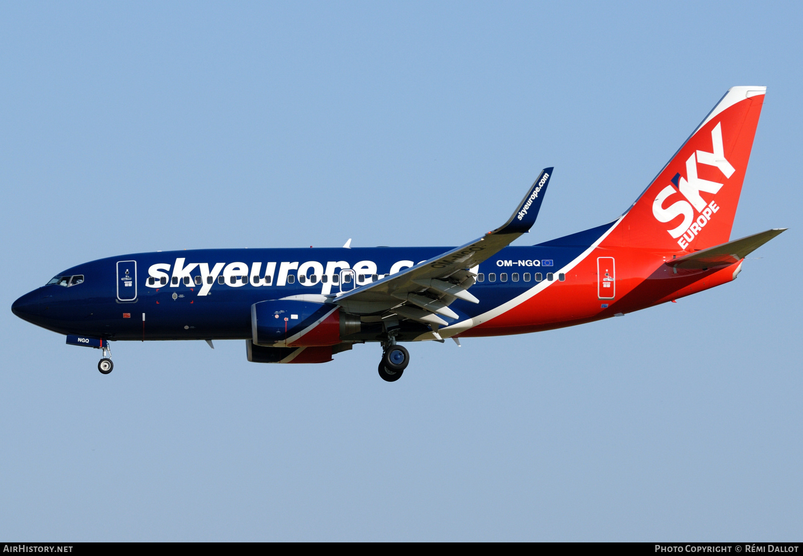 Aircraft Photo of OM-NGQ | Boeing 737-7GL | SkyEurope Airlines | AirHistory.net #789717