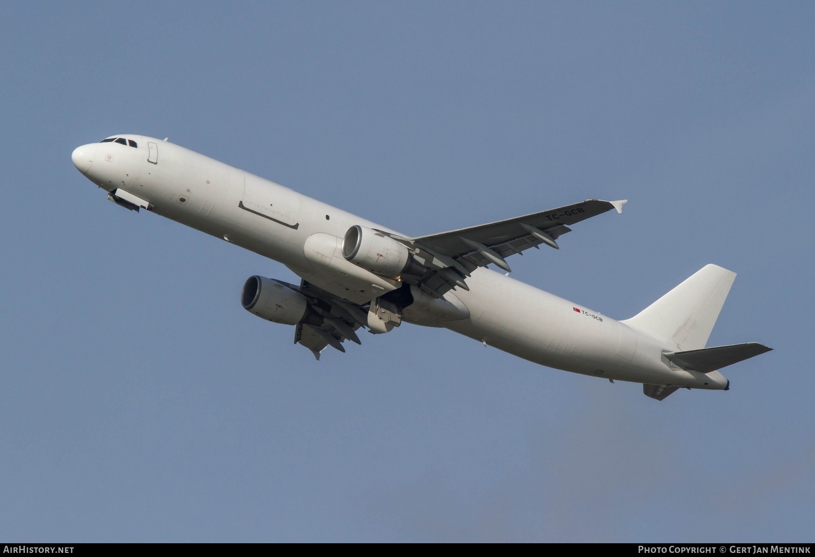 Aircraft Photo of TC-GCB | Airbus A321-211/P2F | AirHistory.net #789719