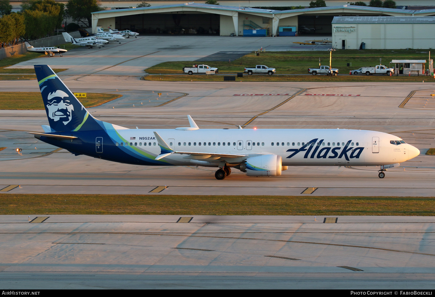 Aircraft Photo of N952AK | Boeing 737-9 Max 9 | Alaska Airlines | AirHistory.net #789760