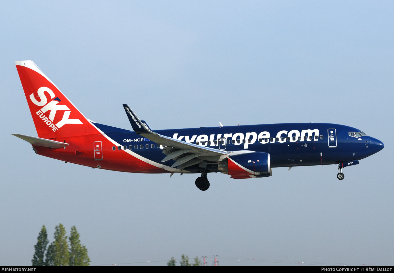 Aircraft Photo of OM-NGP | Boeing 737-7GL | SkyEurope Airlines | AirHistory.net #789776