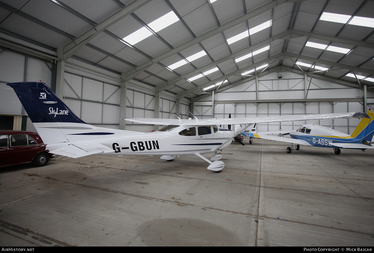 Aircraft Photo of G-GBUN | Cessna 182T Skylane | AirHistory.net #789795